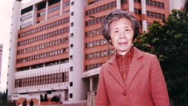 鍾校長生平